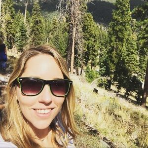 Meet your Posher, Stacie
